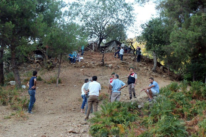 4 Yaşındaki Baldızı Ve Kayınvalidesini Öldürüp Beklerken İçki İçmiş