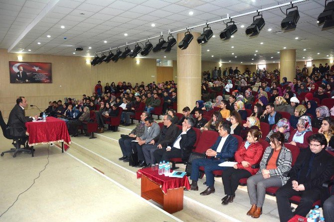 Bingöl Üniversitesi Rektörü Prof. Dr. İbrahim Çapak: