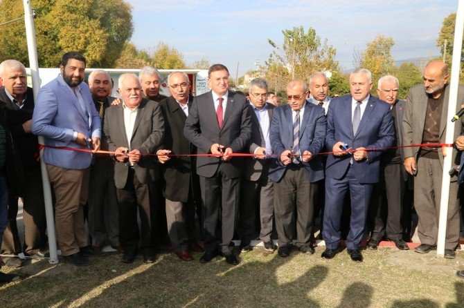 Türkmen Beyi Heykeli Dörtyol’da Yerini Aldı