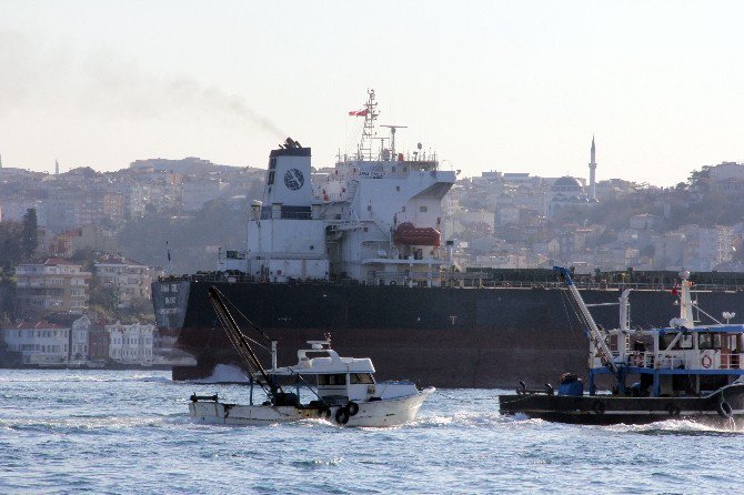 İstanbul Boğazı’nda Faciadan Dönüldü