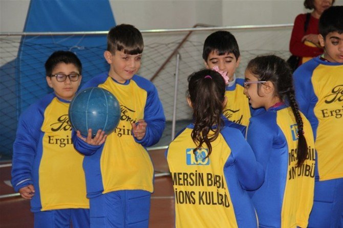 Görme Engelli Çocuklar ‘Goalball’ İle Tanıştı
