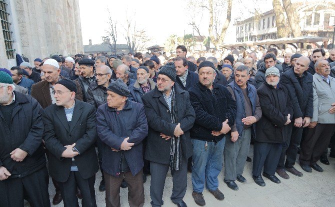 Bursa’da Halep Şehitleri İçin Gıyabi Cenaze Namazı Kılındı