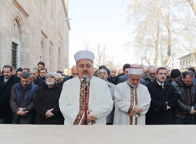 Bursa’da Halep Şehitleri İçin Gıyabi Cenaze Namazı Kılındı