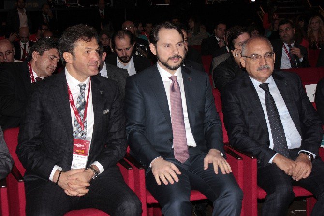 Bakan Berat Albayrak: “Türkiye’de Kaldırdığınız Birçok Halının Altından Neler Çıkıyor Bir Bilseniz”