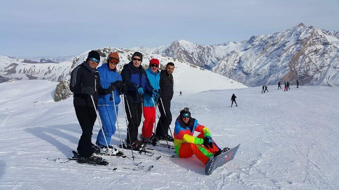 Hakkari’de Kayak Sezonu Başlıyor