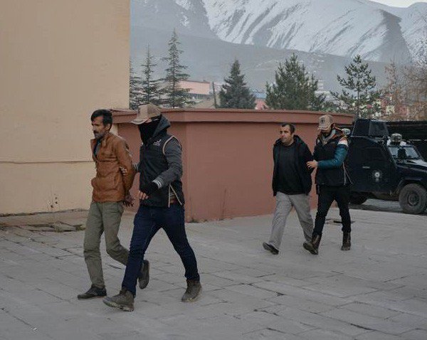 Hakkari’deki İlçe Belediyelerine Yönelik Operasyon