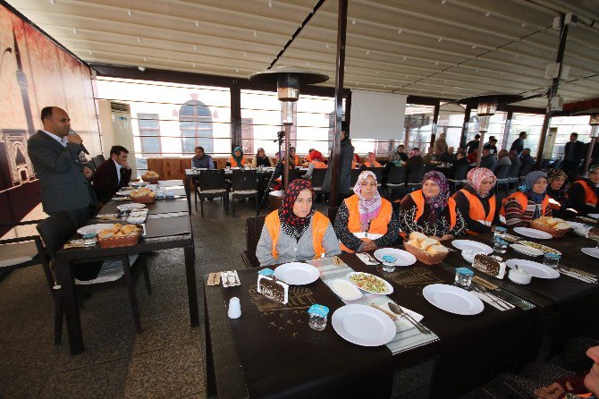 Başkan Özaltun Typ Çalışanlarıyla Veda Yemeğinde Buluştu