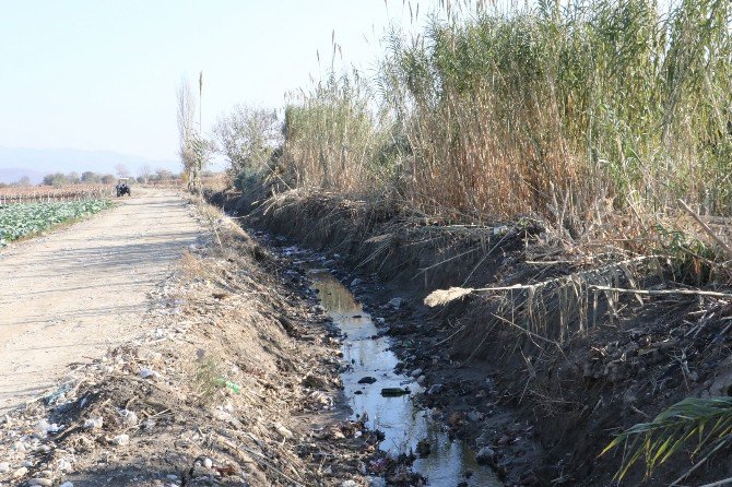 Gölmarmara’nın Dereleri Temizleniyor