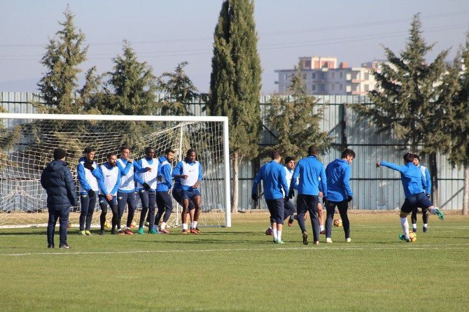 Akhisar Belediyespor, Seriyi Sürdürmek İstiyor