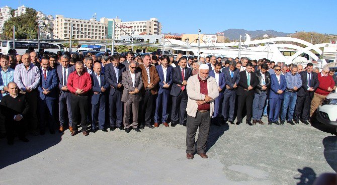 Halep’te Hayatını Kaybedenler İçin Alanya’da Gıyabi Cenaze Namazı Kılındı