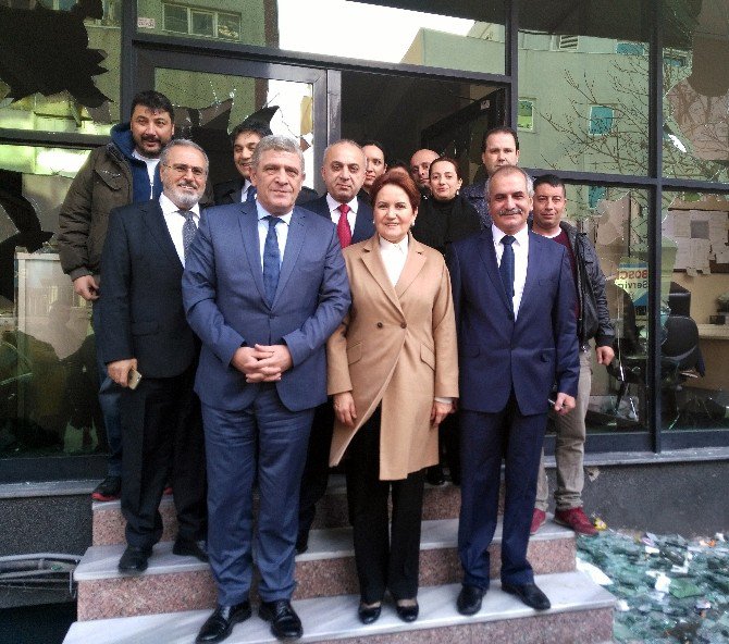 Meral Akşener, Yeniçağ Gazetesine Ziyarette Bulundu