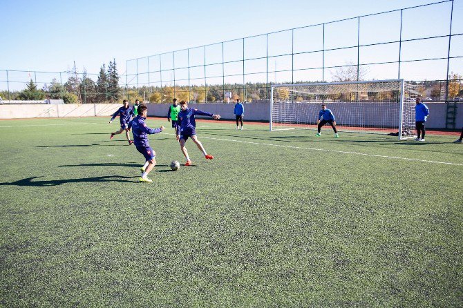 Şehitkamil Belediyespor Şanlıurfa Deplasmanında Galibiyet Arıyor