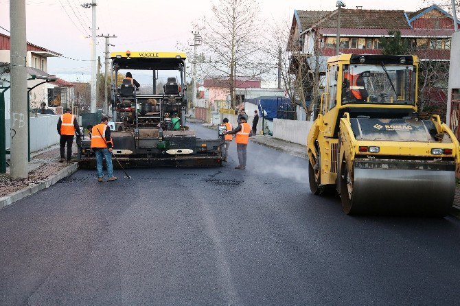 Başiskele’de Asfaltlama Çalışmaları Sürüyor