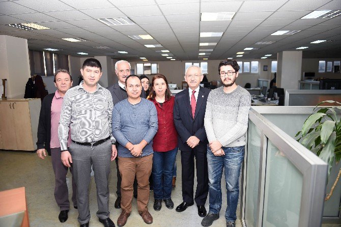 Kemal Kılıçdaroğlu Yeniçağ Gazetesini Ziyaret Ediyor