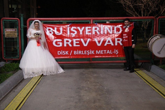 Gelin Damat Gelince Grev Yeri Düğün Yeri Oldu