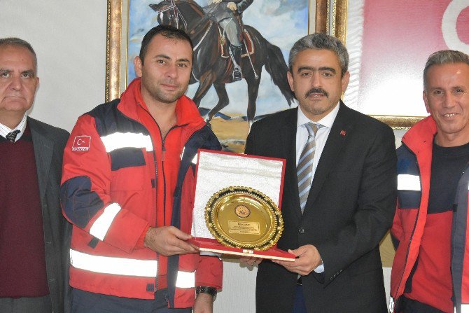 Verdiği Desteklerden Dolayı Umke’den Teşekkür Plaketi