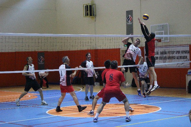 Final Okullarının Düzenlediği Kurumlar Arası Voleybol Turnuvası Sona Erdi