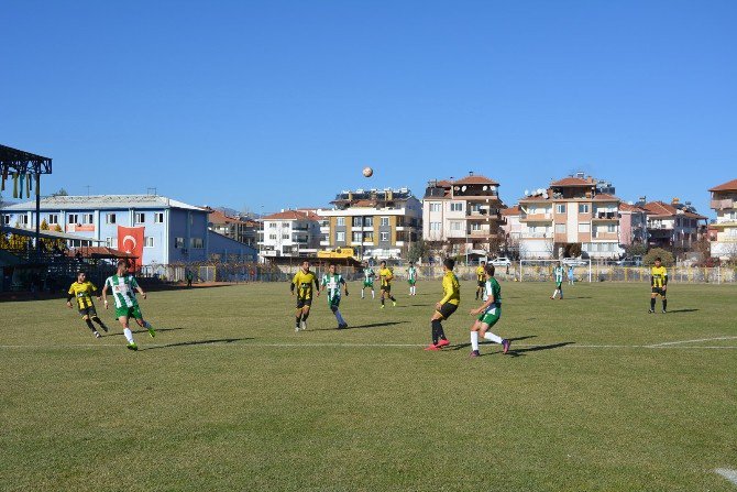 Korkuteli Belediyespor Rahat Kazandı: 2-0