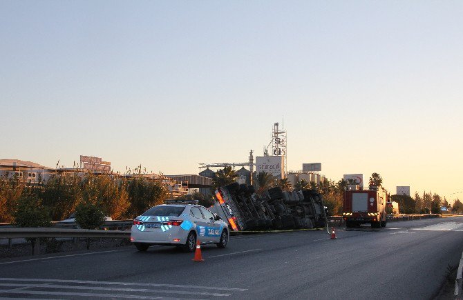 Beton Mikseri Refüje Çıktı: 1 Ölü