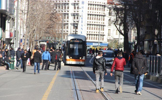 Vatandaş İstanbul’daki Patlamaya Tepkili