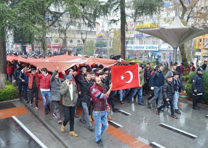 Trabzon’da Teröre Lanet Yürüyüşü