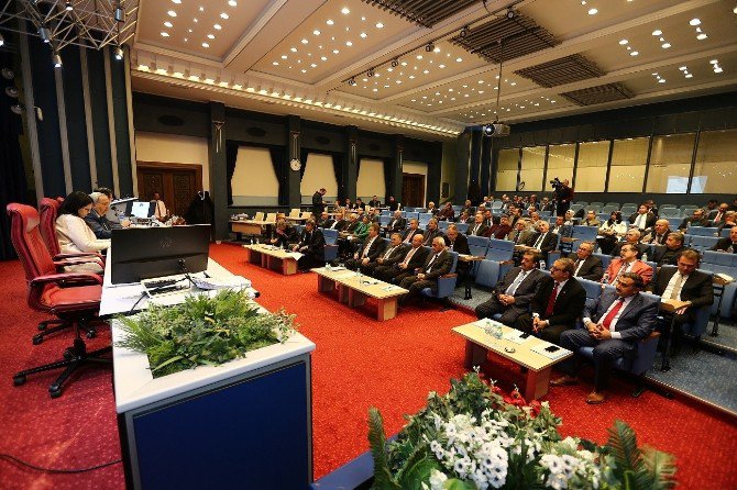 Büyükşehir’den Teröre Bildirili Tepki