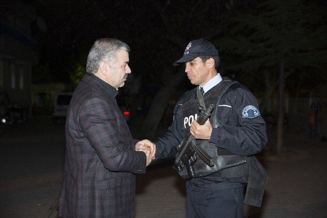 Başkan Çelik’ten Gece Yarısı Anlamlı Ziyaret