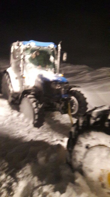 Ardahan’da Kar Ve Tipi Dolayısıyla 43 Köy Yolu Ulaşıma Kapandı