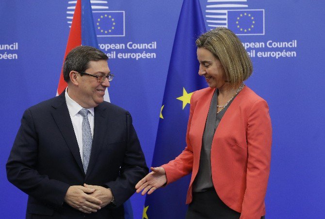 Ab İle Küba Arasında İlk Kez Anlaşma İmzalandı