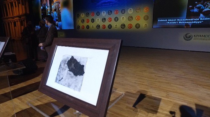 Ayder: “Kutsal Emanetler İstanbul’da Sergileniyor”