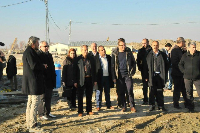 Başkan Akkaya, Ak Parti Yönetim Kurulu Üyelerine Yatırımları Gezdirdi