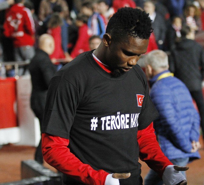 Antalyaspor’da Eto’o’dan Beşiktaş Saldırısına Dua