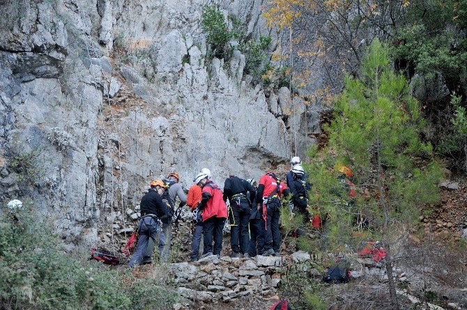 Akut’tan Arama Kurtarma Eğitimi