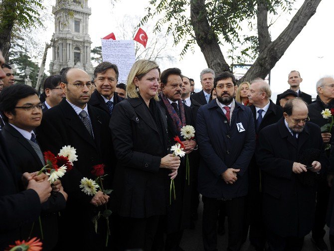 İstanbul’daki Konsoloslardan Hain Terör Saldırısına Tepki