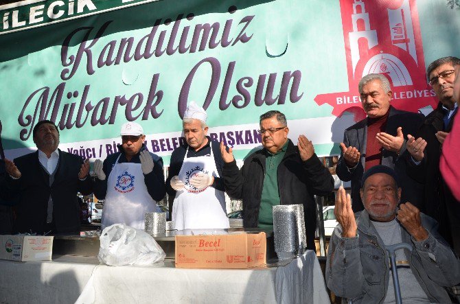 Bilecik Belediyesinden Helva İkramı