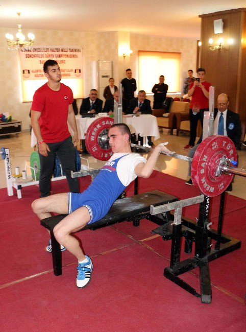 Görme Engelli Sporculardan 14 Madalya