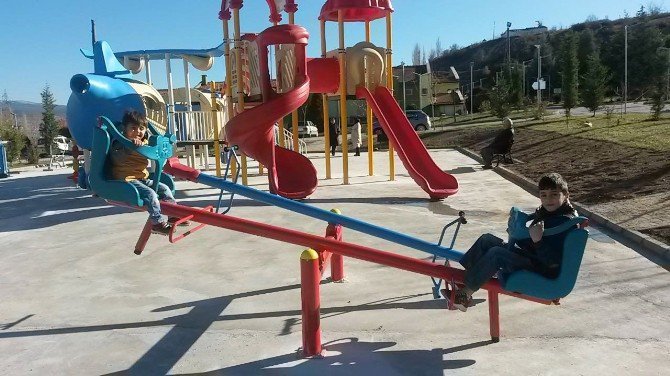 Esire Termal Turizm Merkezi’ne Çocuk Oyun Gurubu Ve Fitnes Alanı