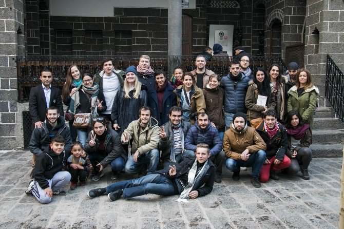 Diyarbakır, 6 Ülkeden 33 Gence Ev Sahipliği Yaptı