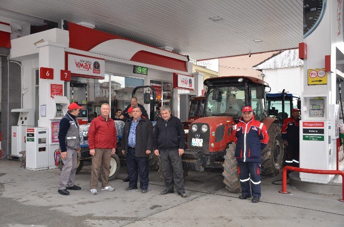 Bilecik’te Çiftçilere Ve Muhtarlara Yüzde 5 İndirimli Mazot