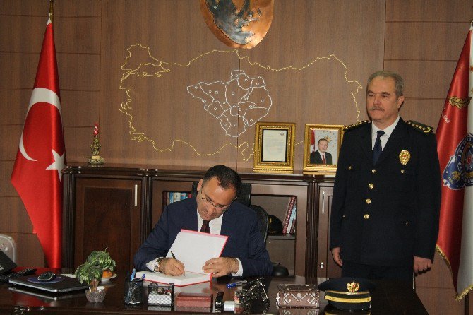 Bozdağ: “Hiçbir Terör Saldırısı Türkiye’nin Terörle Mücadele Azmini Kıramayacaktır”