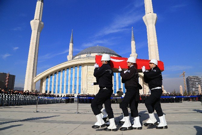 Şehit Polis Mehmet Zengin Son Yolculuğuna Uğurlandı