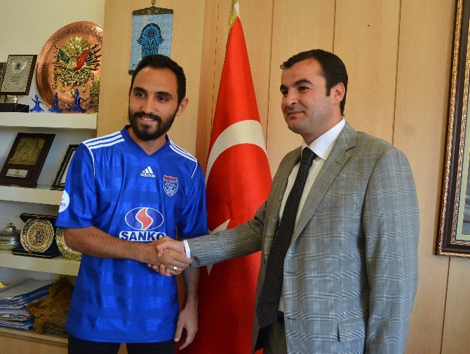 Büyükşehir Gaziantepspor’da 3 Oyuncu İle Yollar Ayrıldı