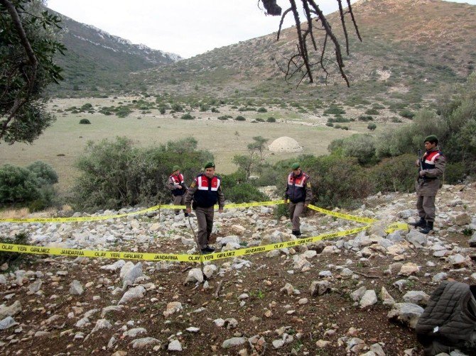 Datça’da Tarihi Eser Kaçakçıları Jandarmaya Suçüstü Yakalandı