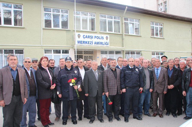 Bilecikli Muhtarlardan Polise Baş Sağlığı Ziyareti