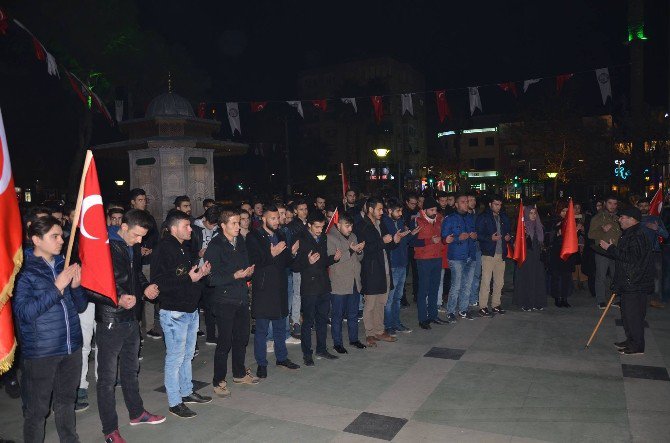 Nazillili Gençler Terörü Lanetledi