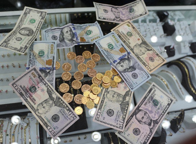 ‘Dolar Bozdurma’ Kampanyası Kuyumcuların Yüzünü Güldürdü