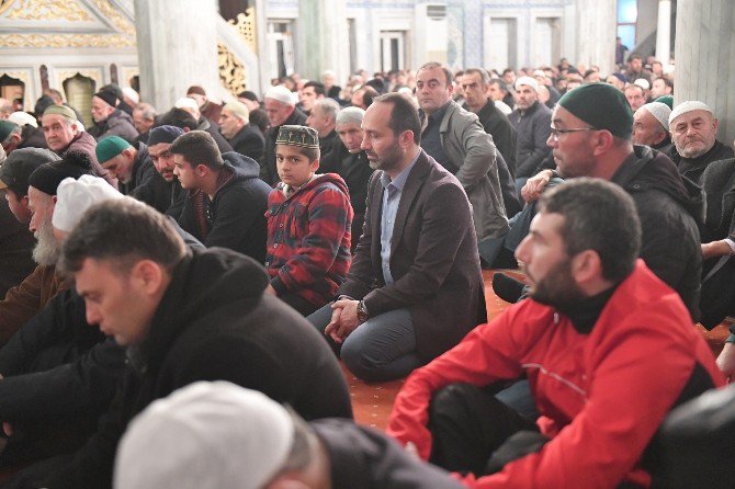 Ünyeliler Mevlid Kandili’nde Camileri Doldurdu