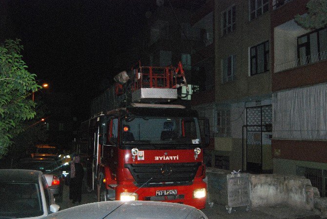 Yangında 3 Kişi Dumandan Etkilendi