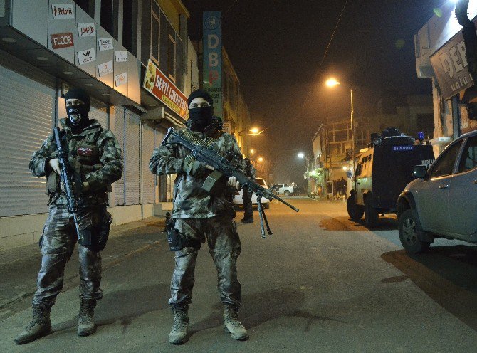 Hdp Ve Dbp Siverek İlçe Teşkilatlarında Arama Sürüyor