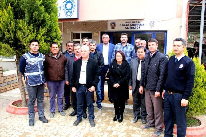 Sarıgöl Esnafı Polisin Yanında